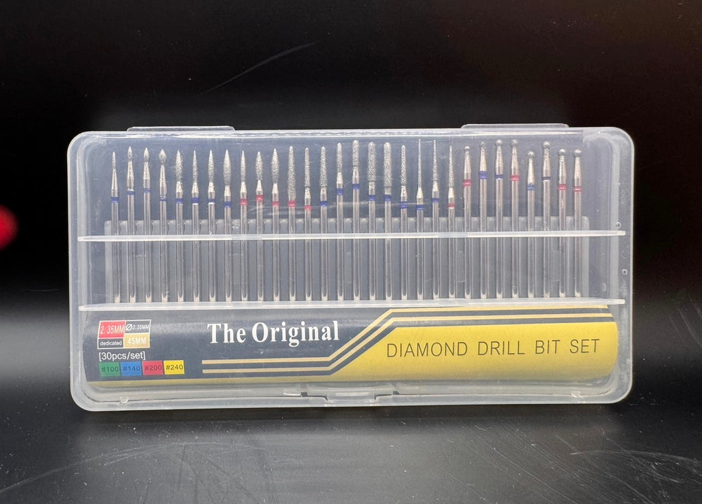 Diamond drill bits