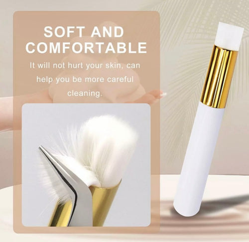 Brush for lashes